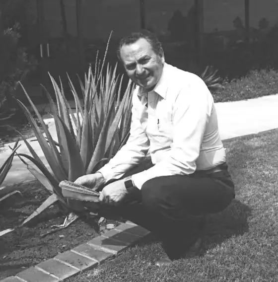 about rex 3a ad 560x568 1614960665076